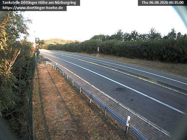 Archiv Foto Webcam Blick zur Nürburg