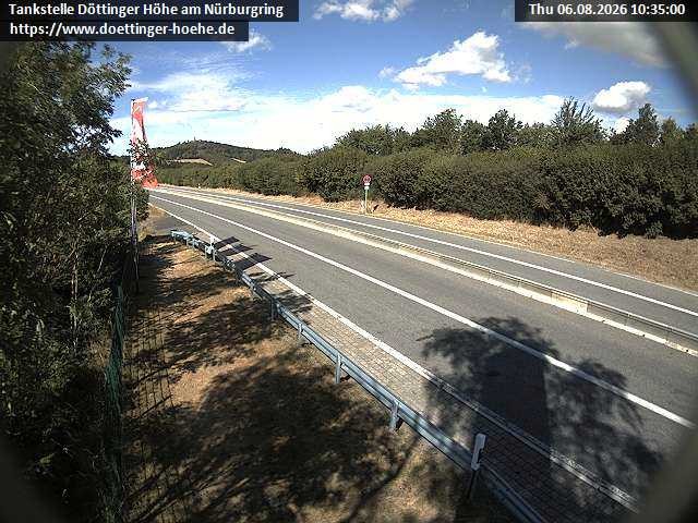 Archiv Foto Webcam Blick zur Nürburg
