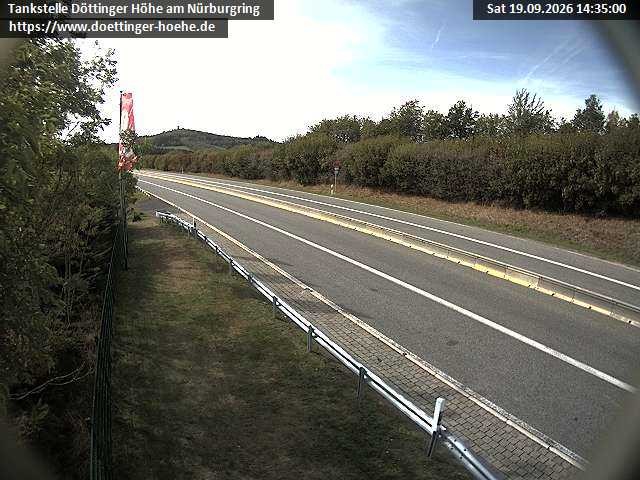 Archiv Foto Webcam Blick zur Nürburg