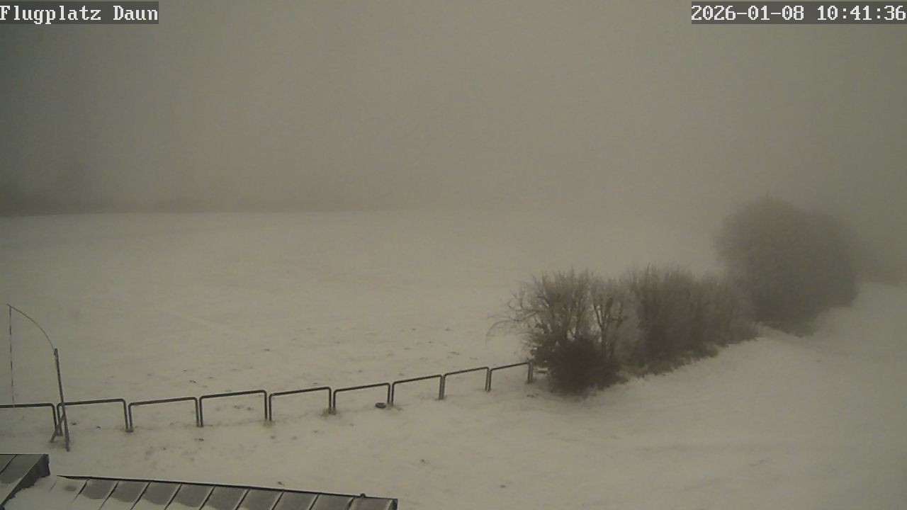 Archiv Foto Webcam Daun - Flugplatz