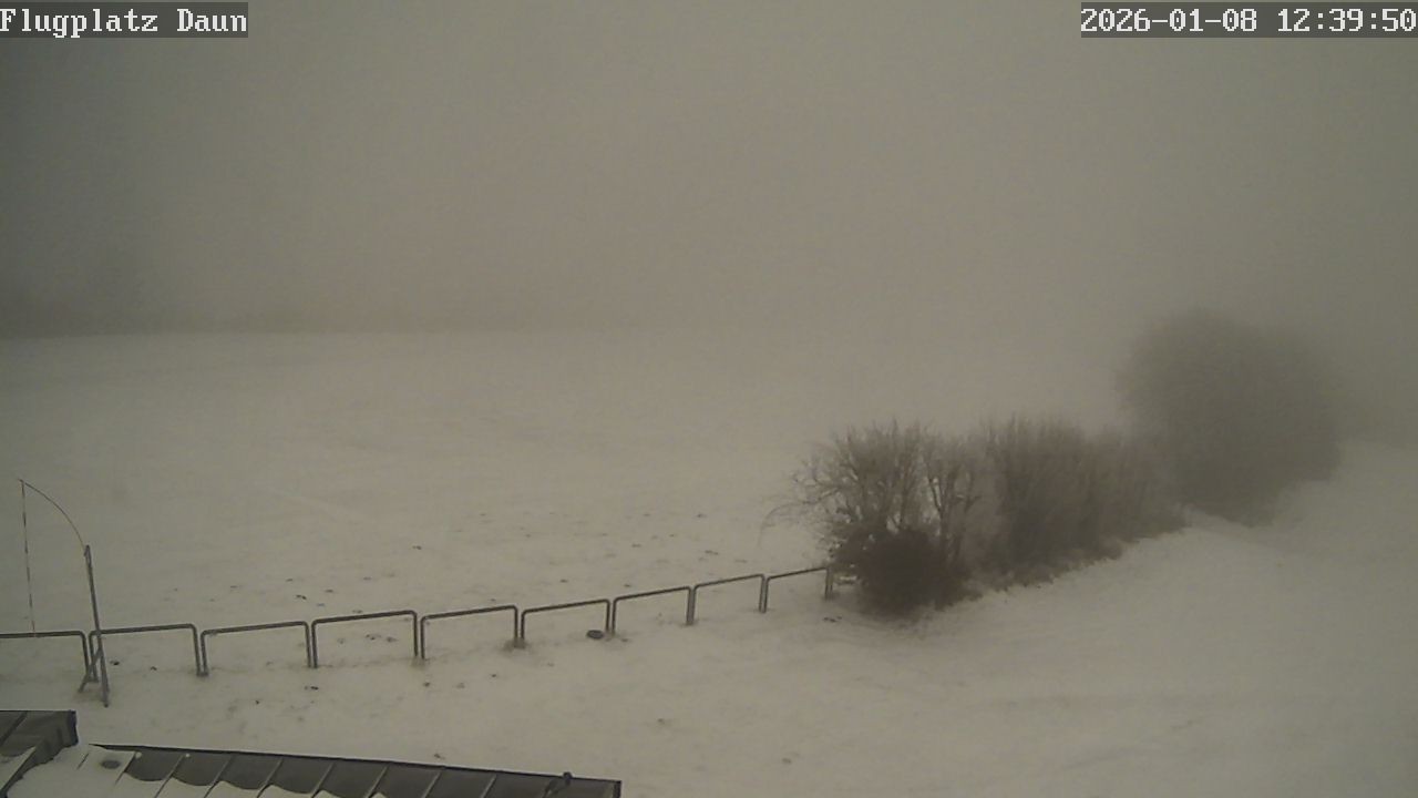 Archiv Foto Webcam Daun - Flugplatz