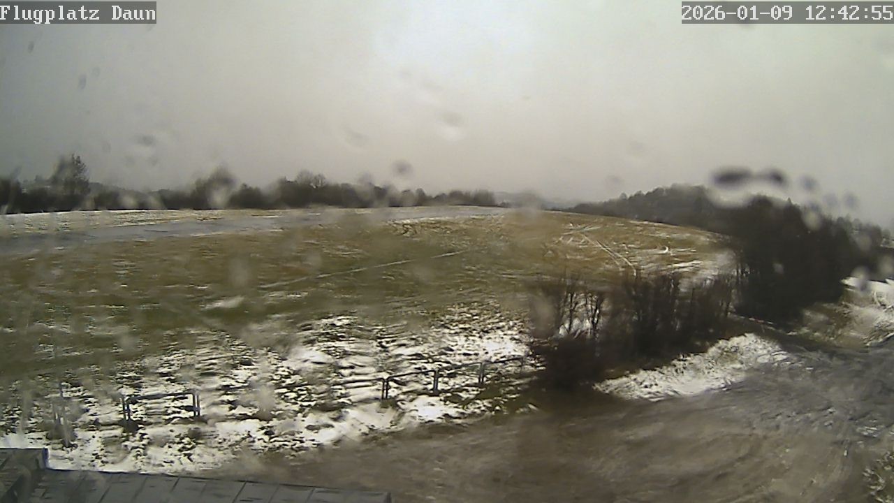 Archiv Foto Webcam Daun - Flugplatz