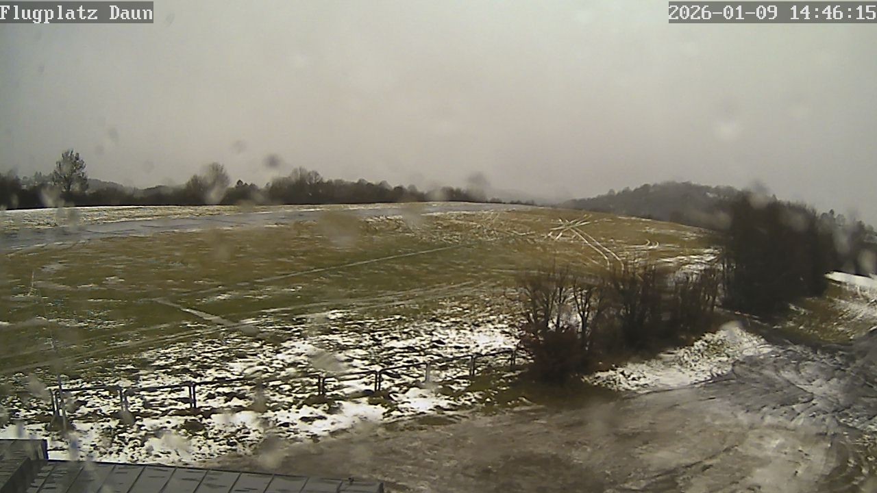Archiv Foto Webcam Daun - Flugplatz
