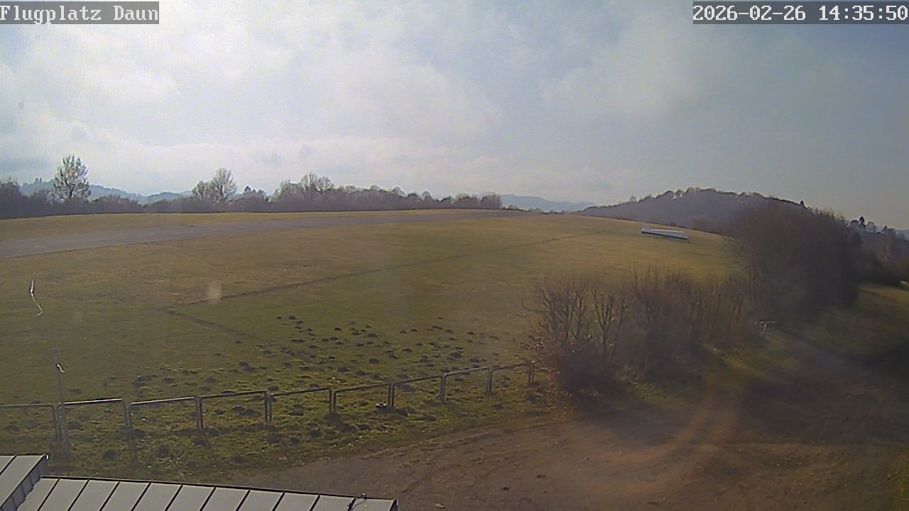 Archived image Webcam Daun, Airfield