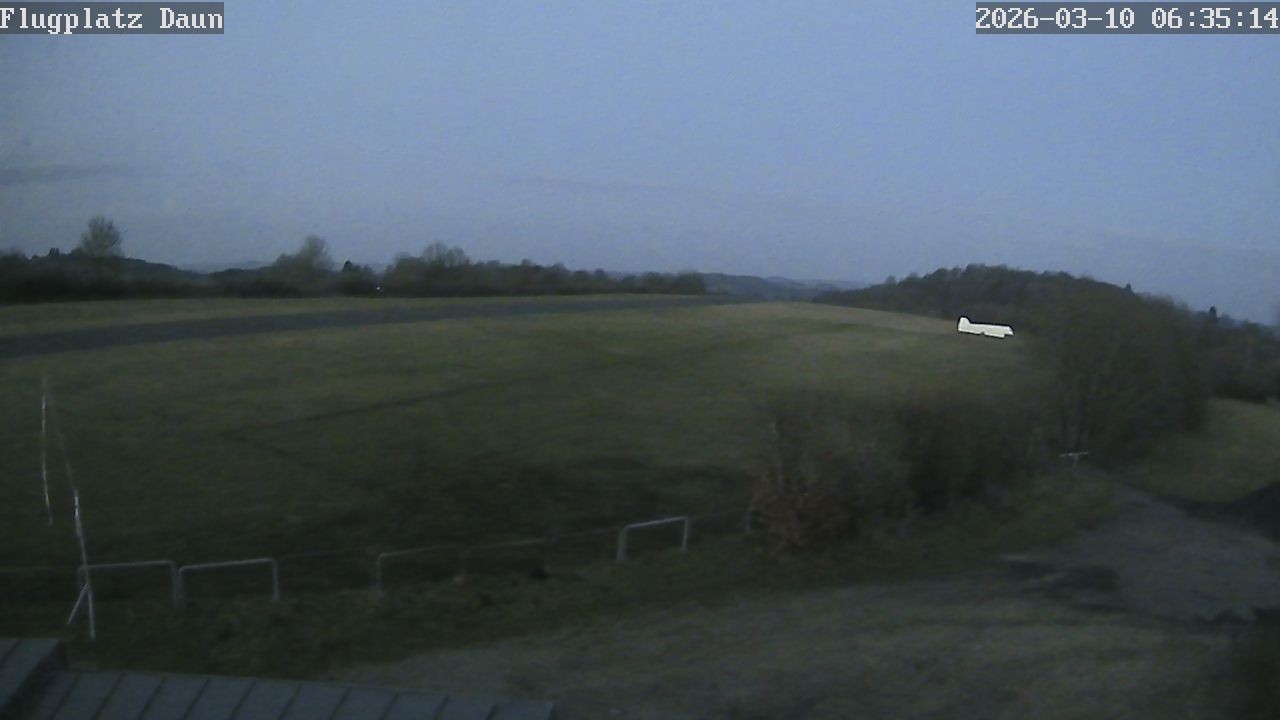 Archiv Foto Webcam Daun - Flugplatz