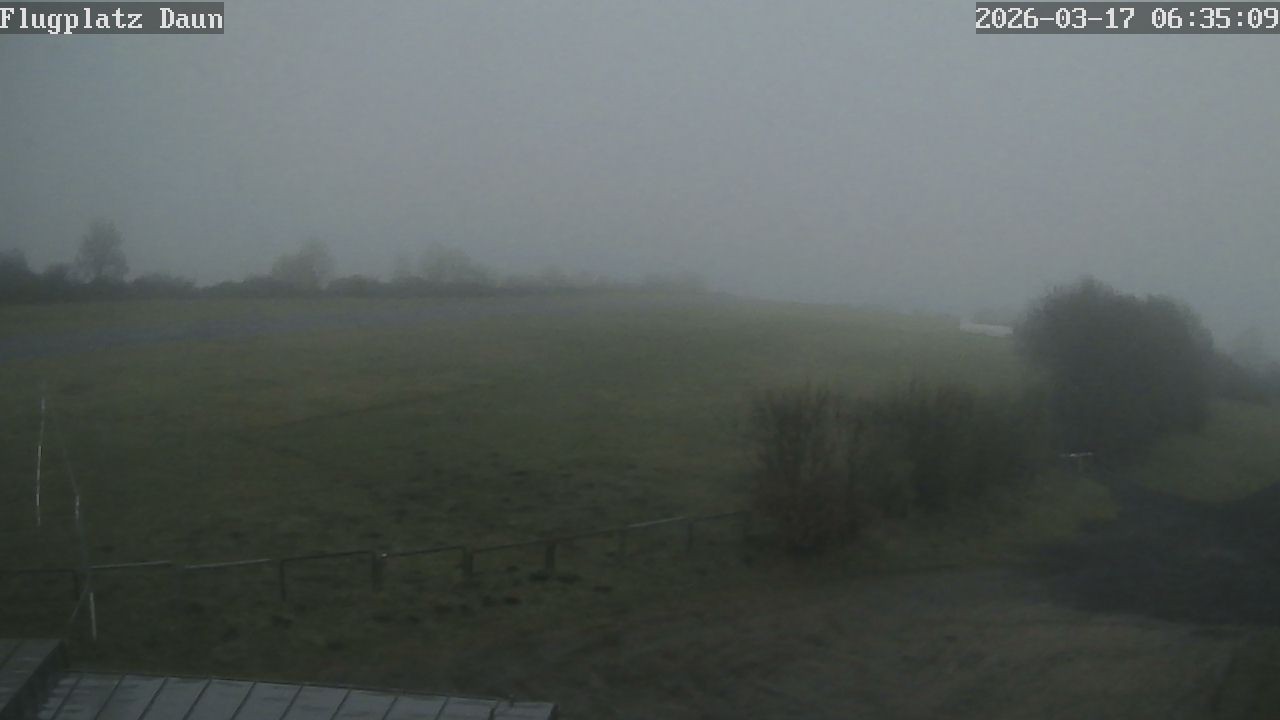 Archiv Foto Webcam Daun - Flugplatz