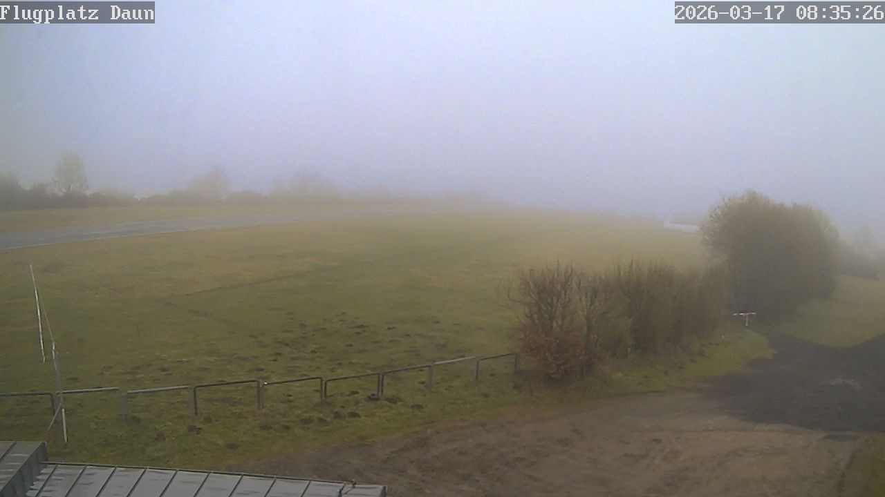 Archiv Foto Webcam Daun - Flugplatz