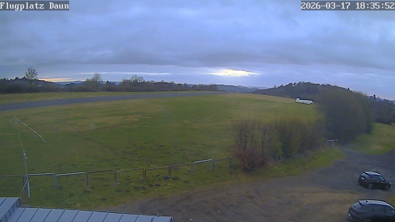 Archiv Foto Webcam Daun - Flugplatz