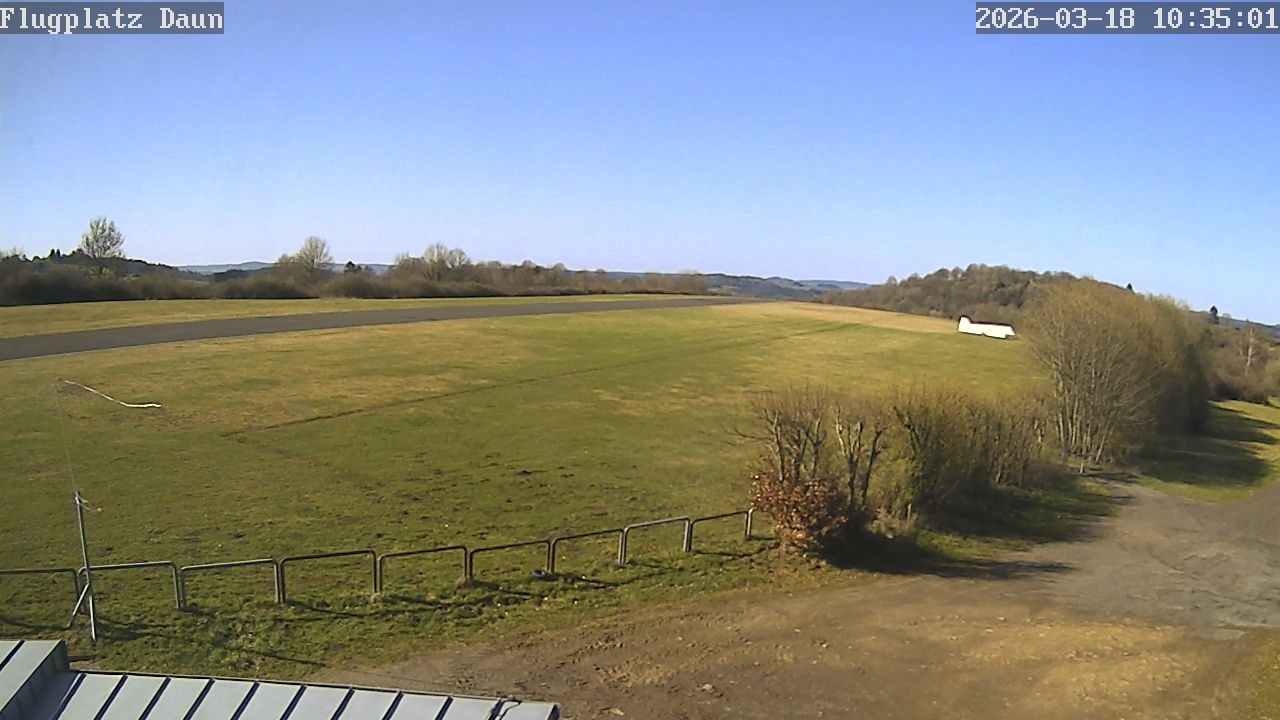 Archiv Foto Webcam Daun - Flugplatz