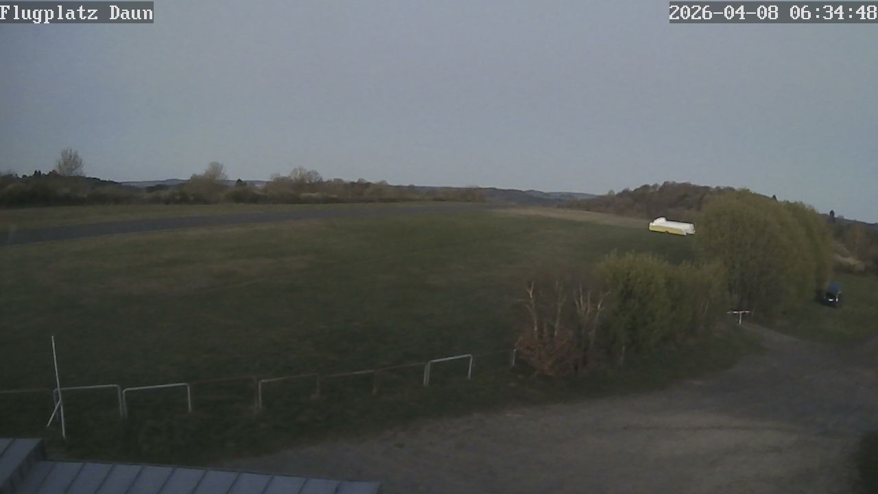 Archiv Foto Webcam Daun - Flugplatz