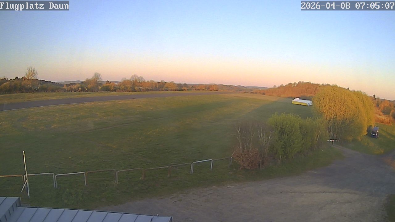 Archiv Foto Webcam Daun - Flugplatz