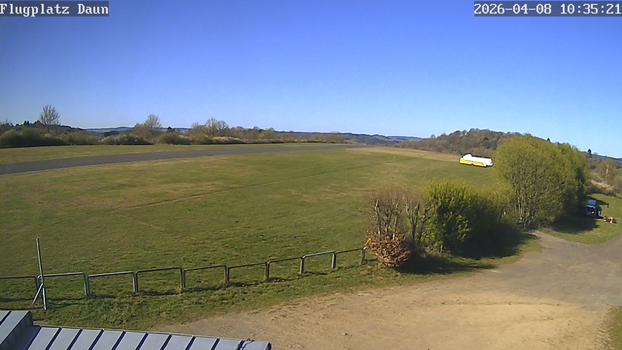 Archiv Foto Webcam Daun - Flugplatz