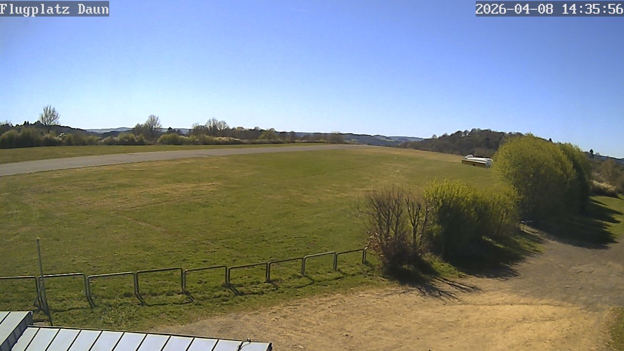 Archiv Foto Webcam Daun - Flugplatz