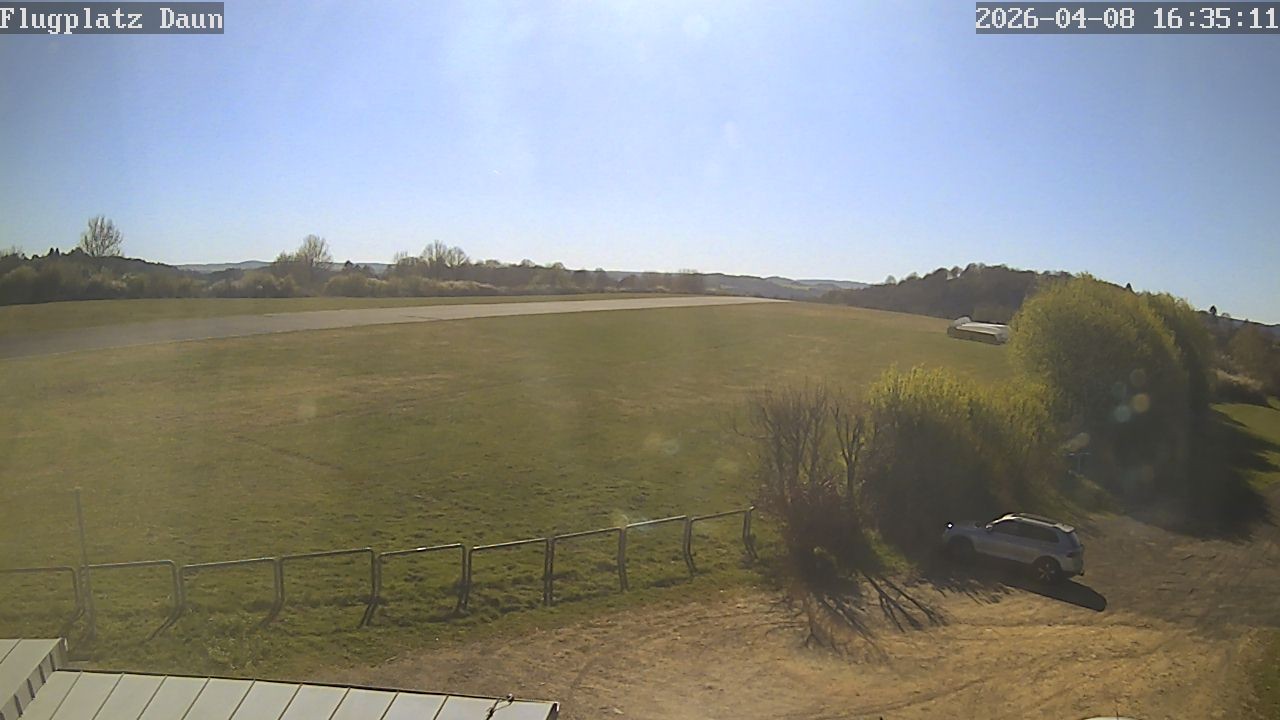 Archiv Foto Webcam Daun - Flugplatz