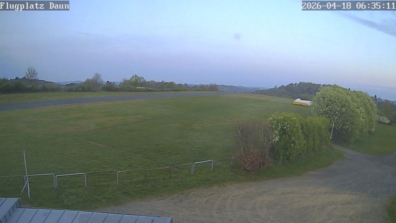 Archiv Foto Webcam Daun - Flugplatz