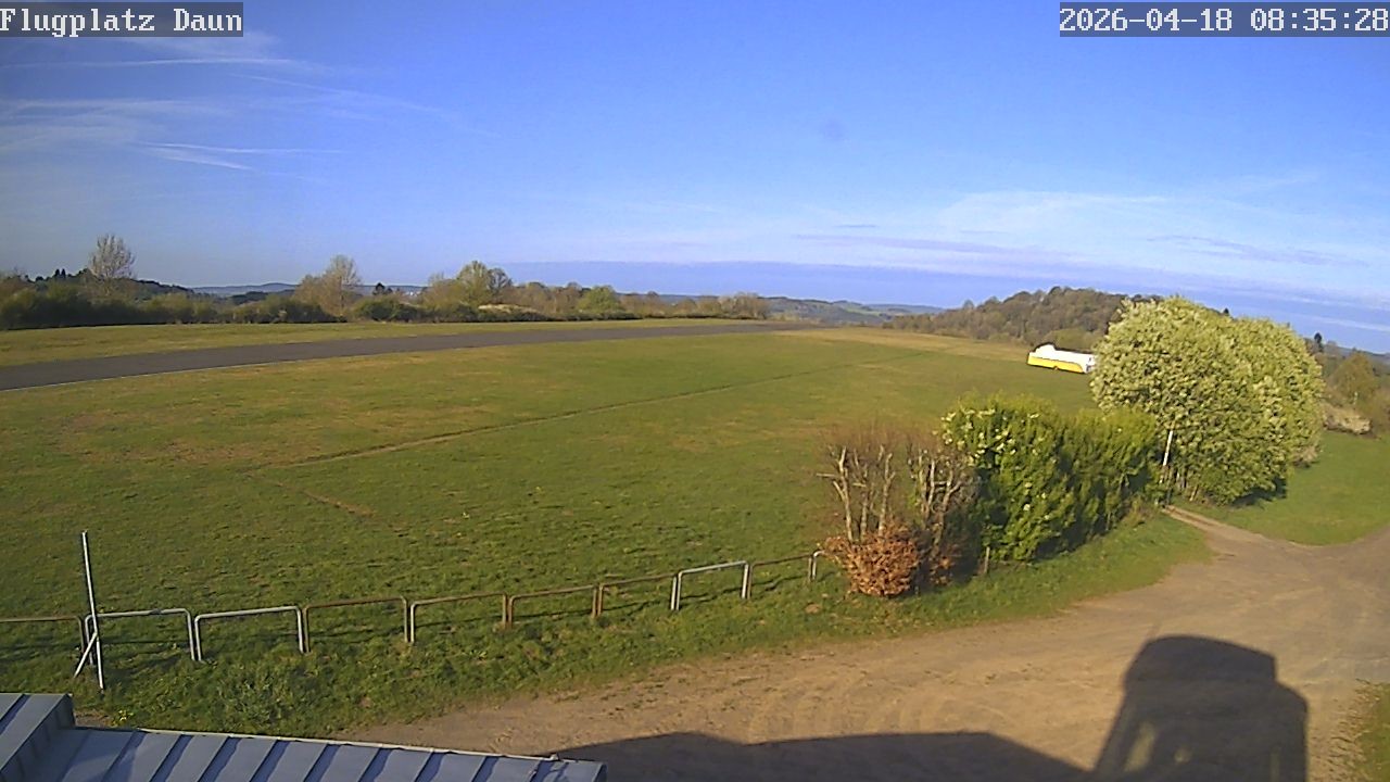 Archiv Foto Webcam Daun - Flugplatz