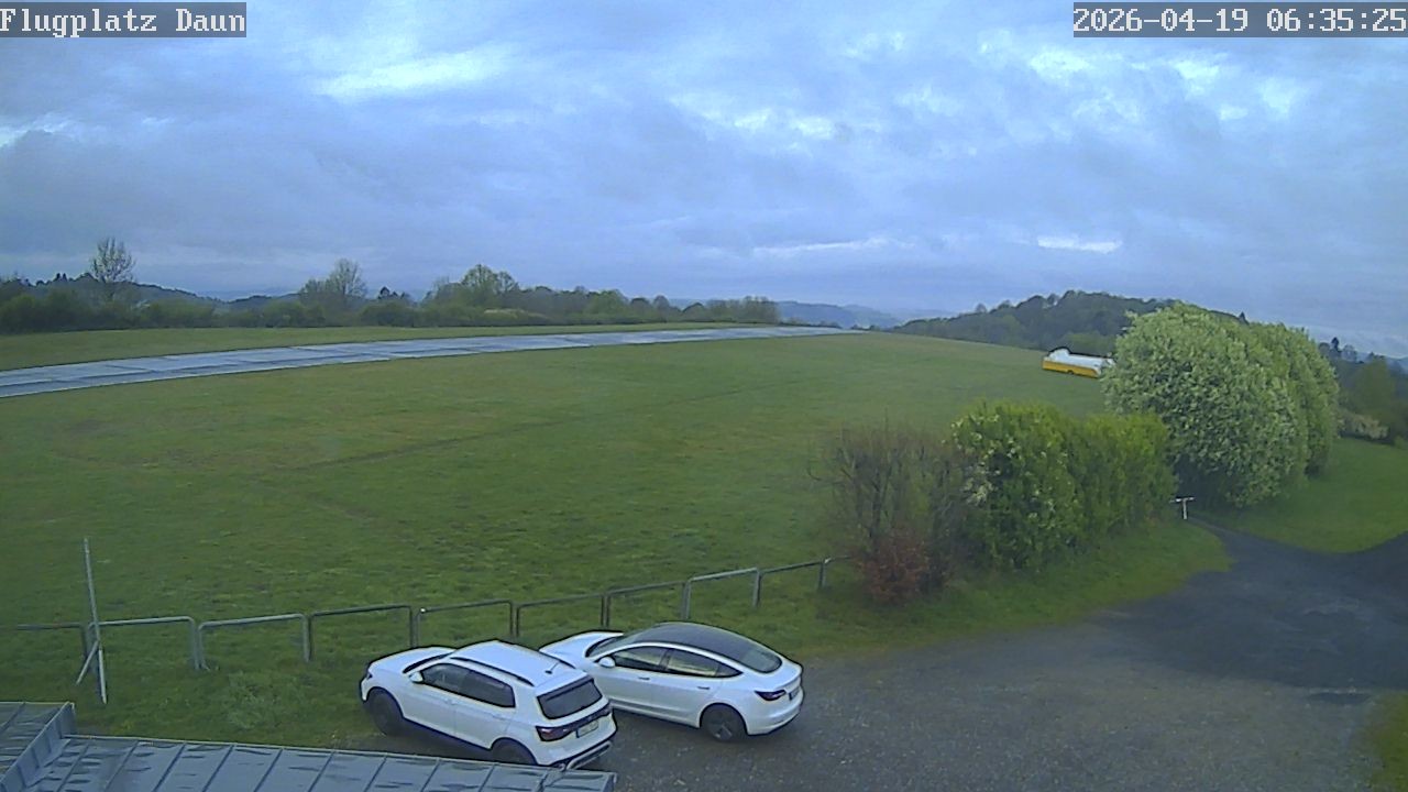 Archiv Foto Webcam Daun - Flugplatz