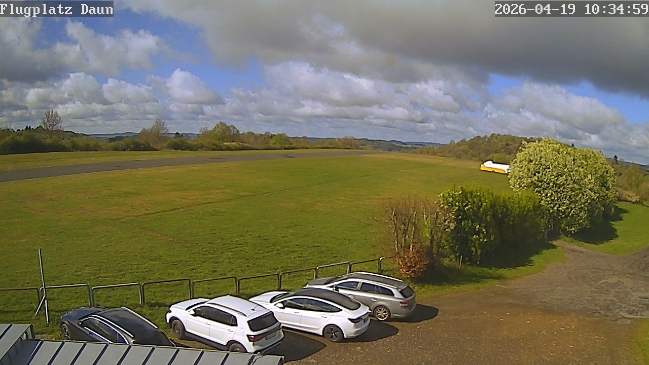 Archiv Foto Webcam Daun - Flugplatz
