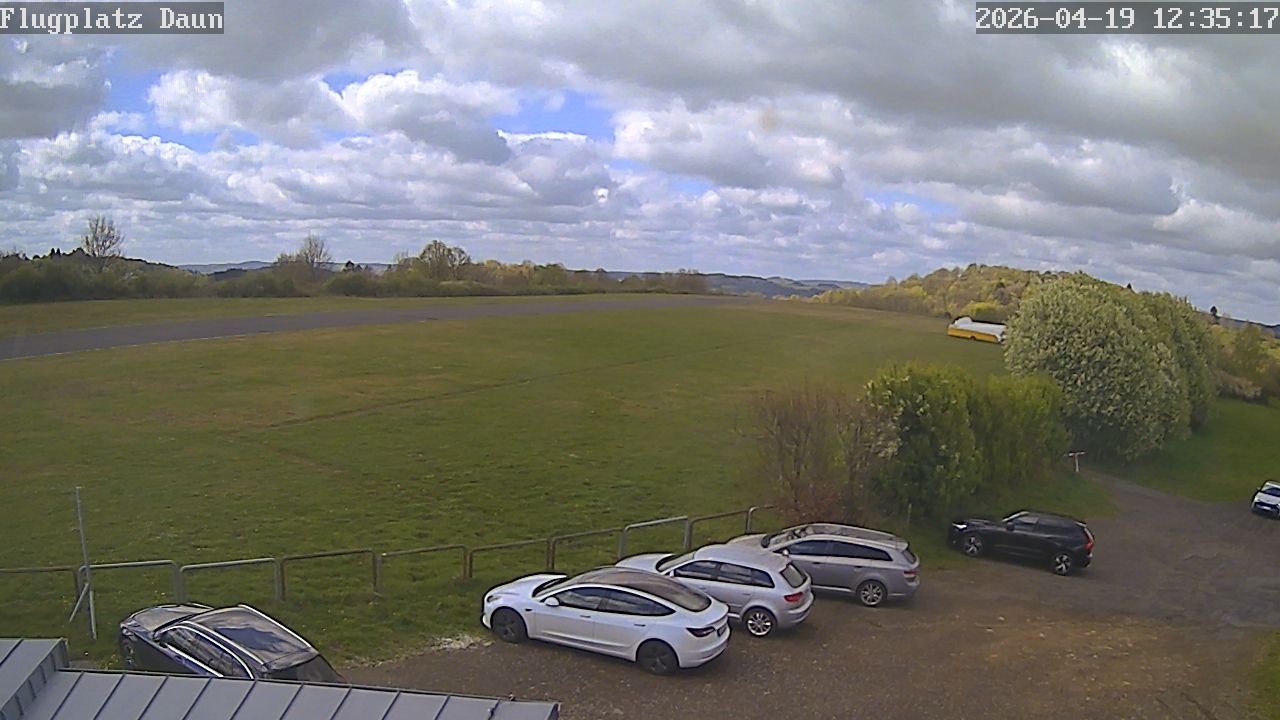 Archiv Foto Webcam Daun - Flugplatz