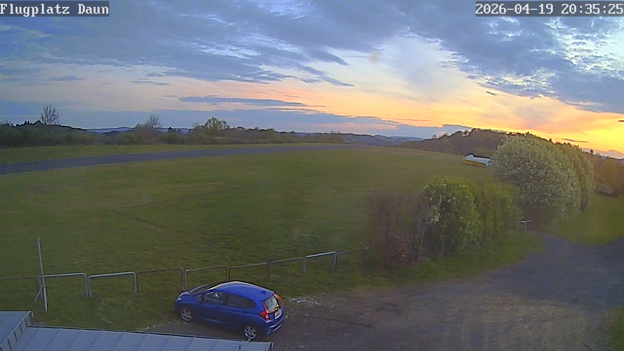 Archiv Foto Webcam Daun - Flugplatz