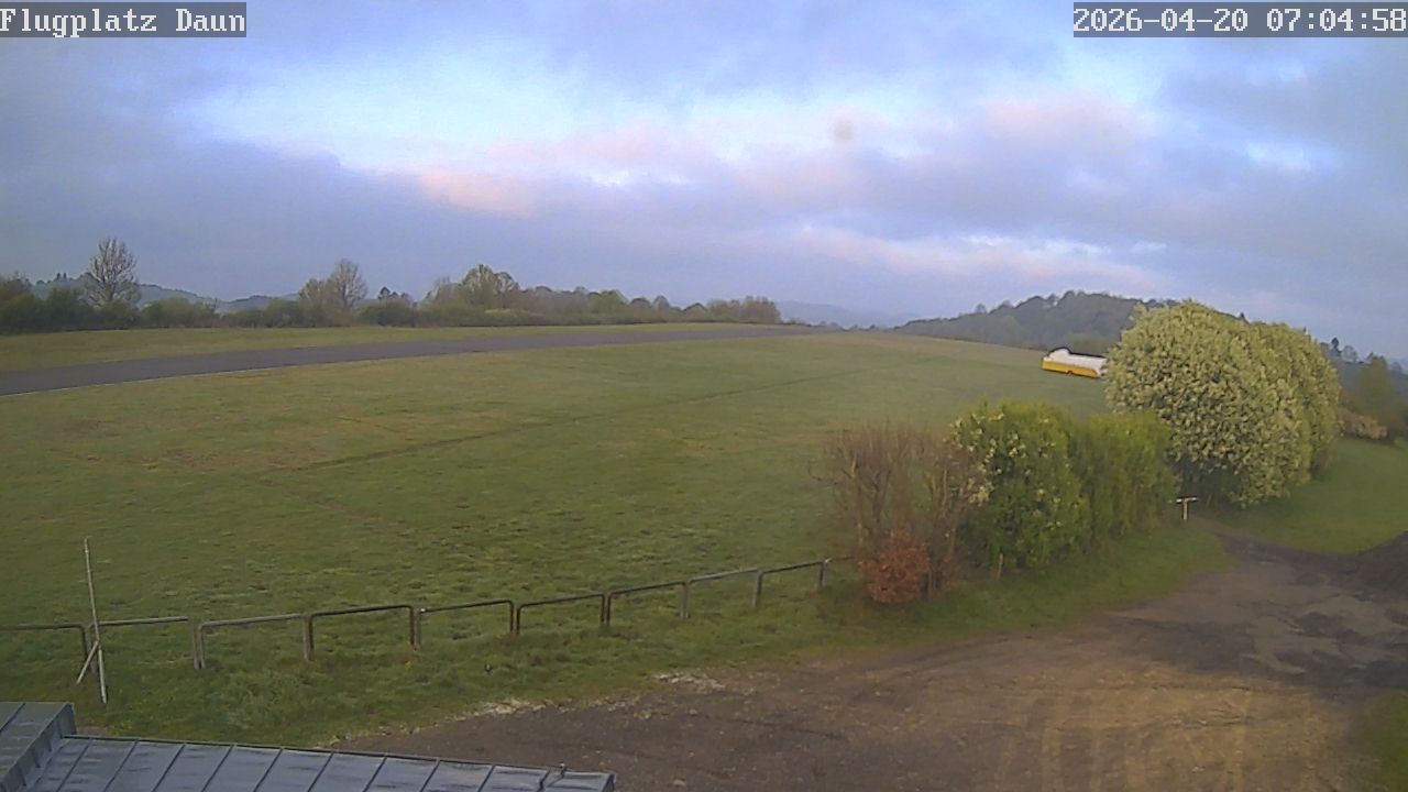 Archiv Foto Webcam Daun - Flugplatz
