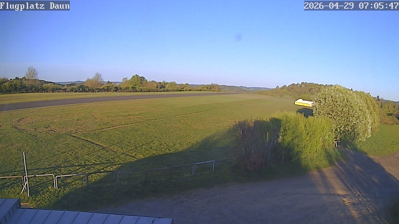 Archiv Foto Webcam Daun - Flugplatz
