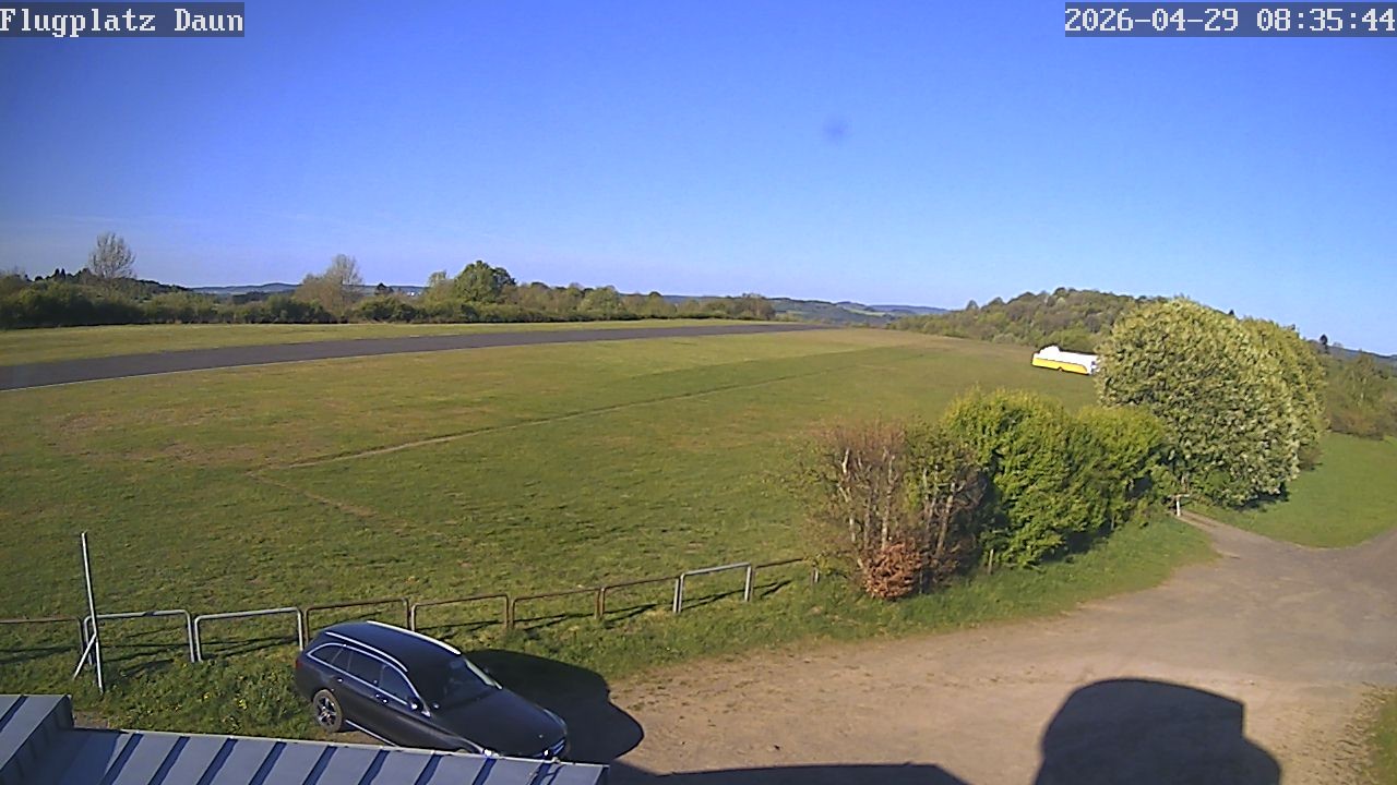Archiv Foto Webcam Daun - Flugplatz