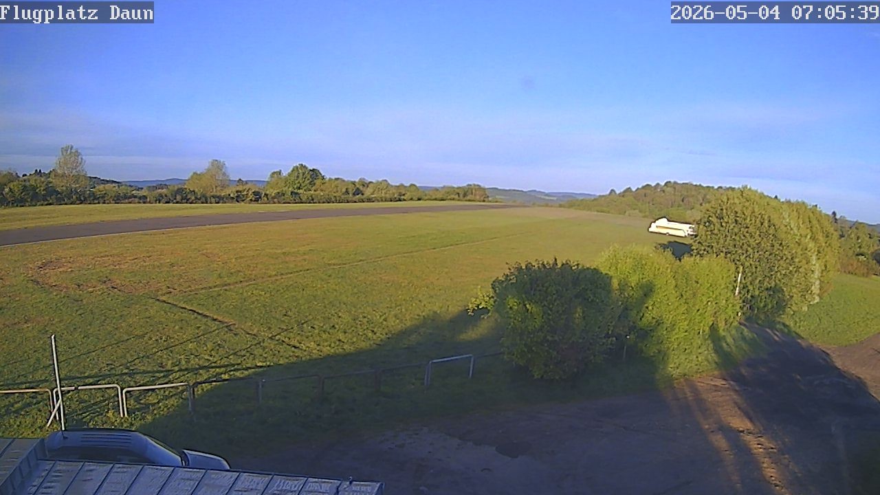 Archiv Foto Webcam Daun - Flugplatz