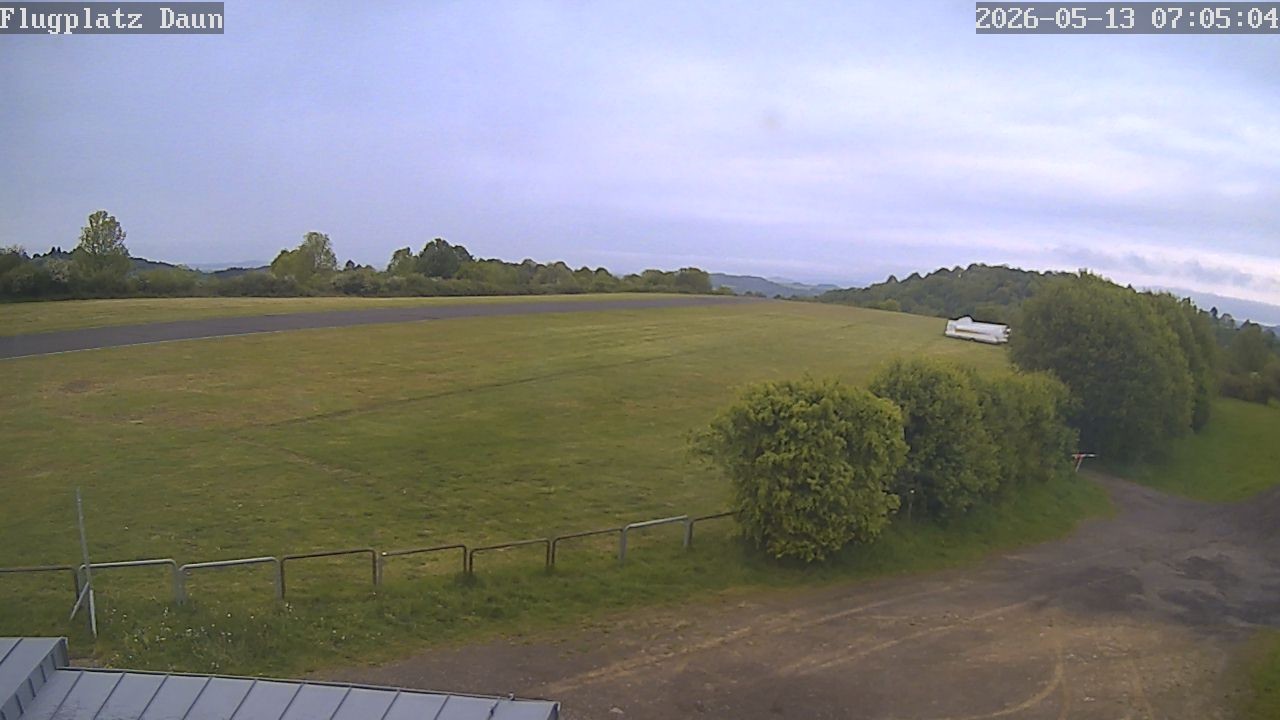 Archiv Foto Webcam Daun - Flugplatz