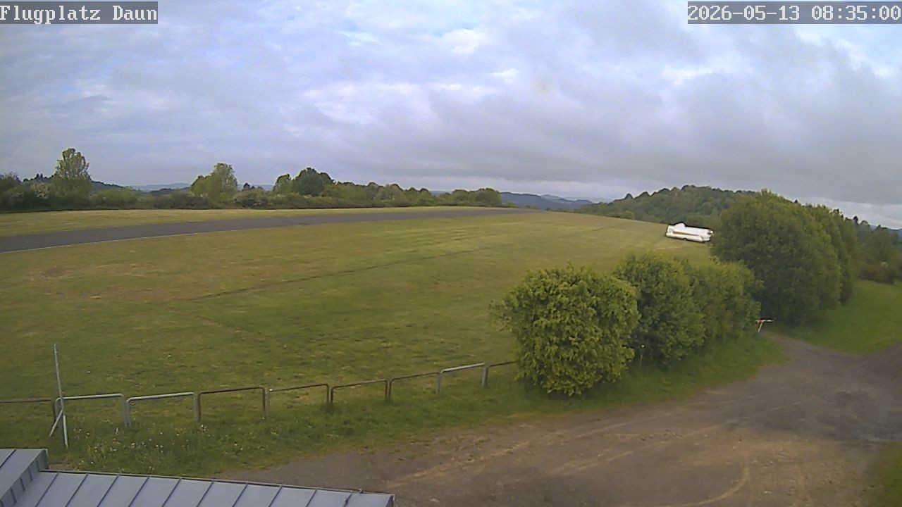 Archiv Foto Webcam Daun - Flugplatz