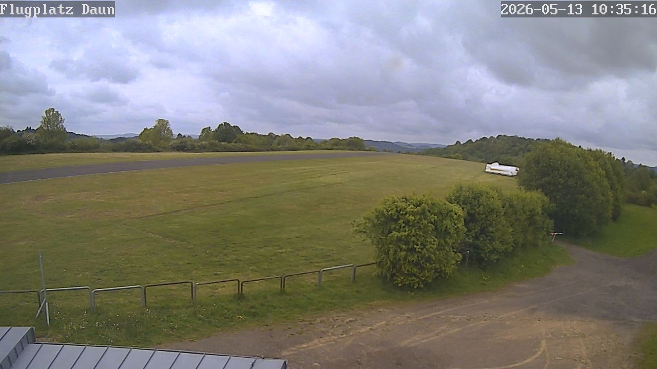 Archiv Foto Webcam Daun - Flugplatz