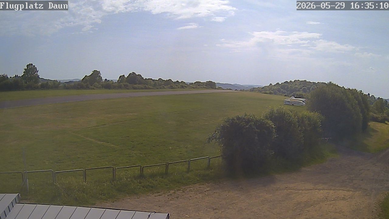 Archiv Foto Webcam Daun - Flugplatz