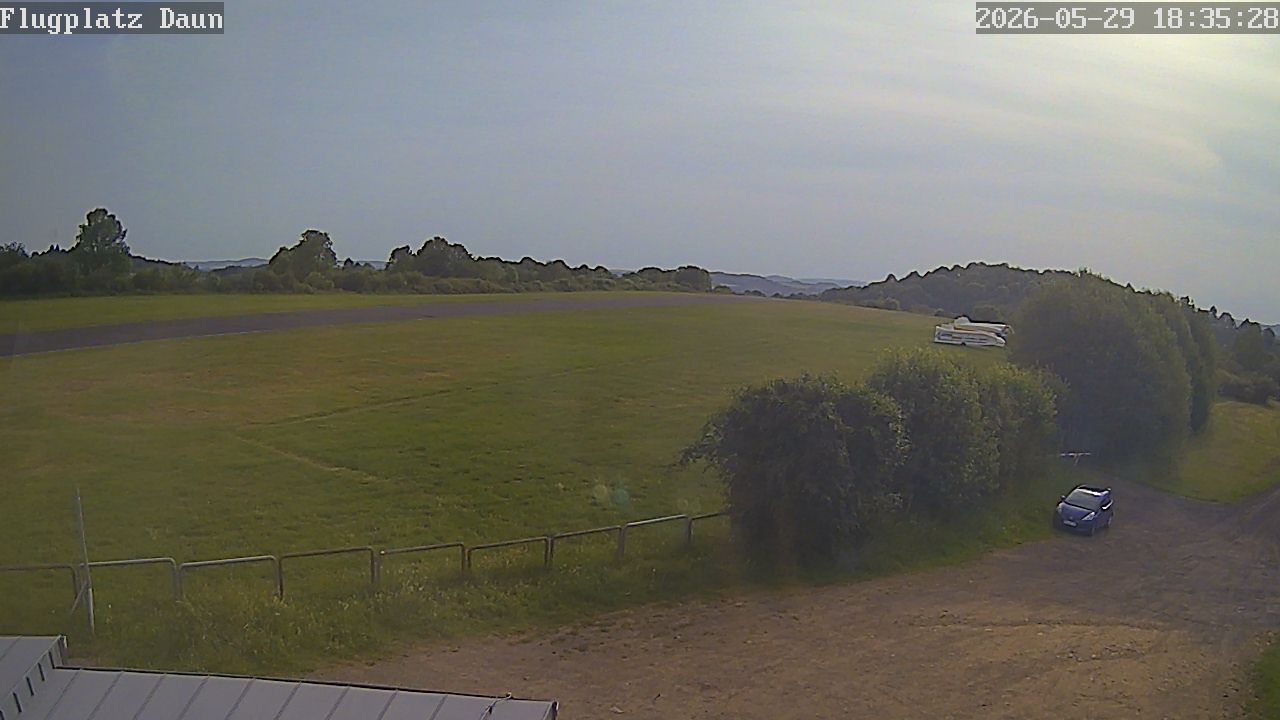 Archiv Foto Webcam Daun - Flugplatz