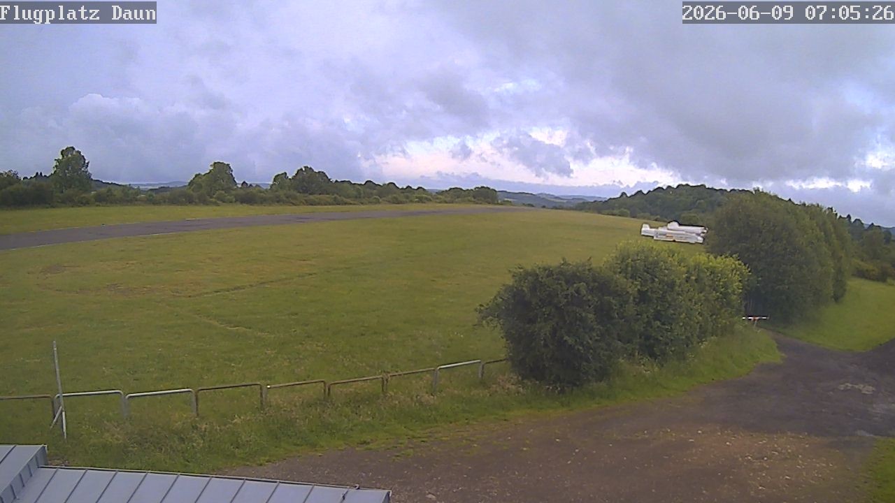 Archiv Foto Webcam Daun - Flugplatz