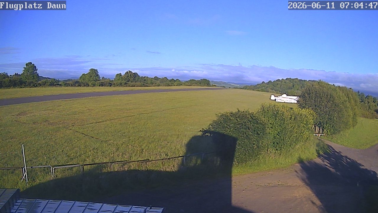 Archived image Webcam Daun, Airfield
