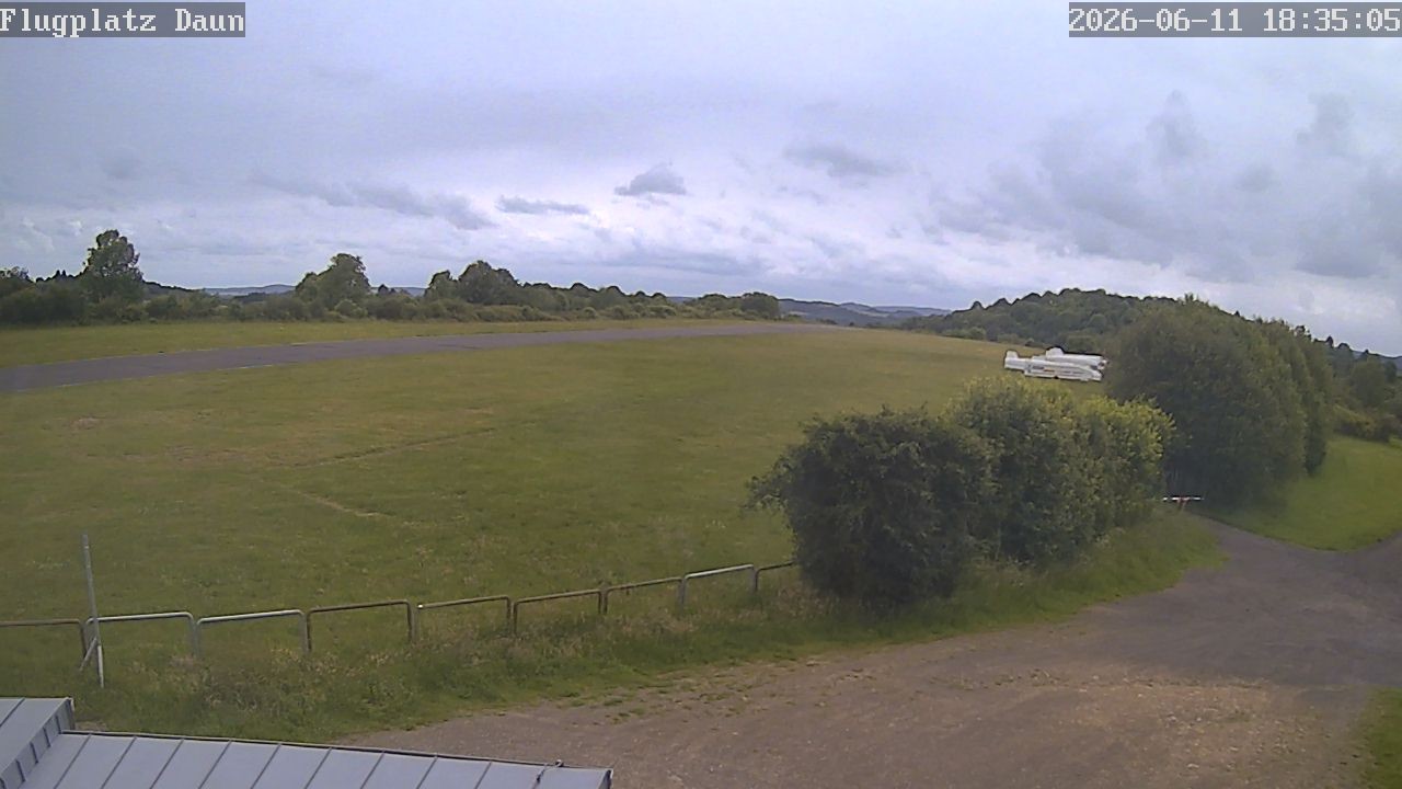 Archived image Webcam Daun, Airfield