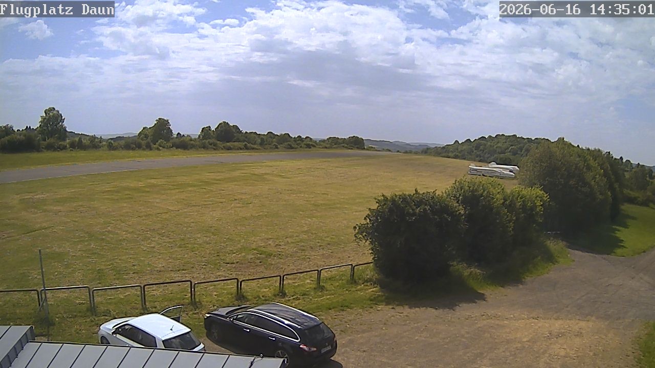 Archiv Foto Webcam Daun - Flugplatz
