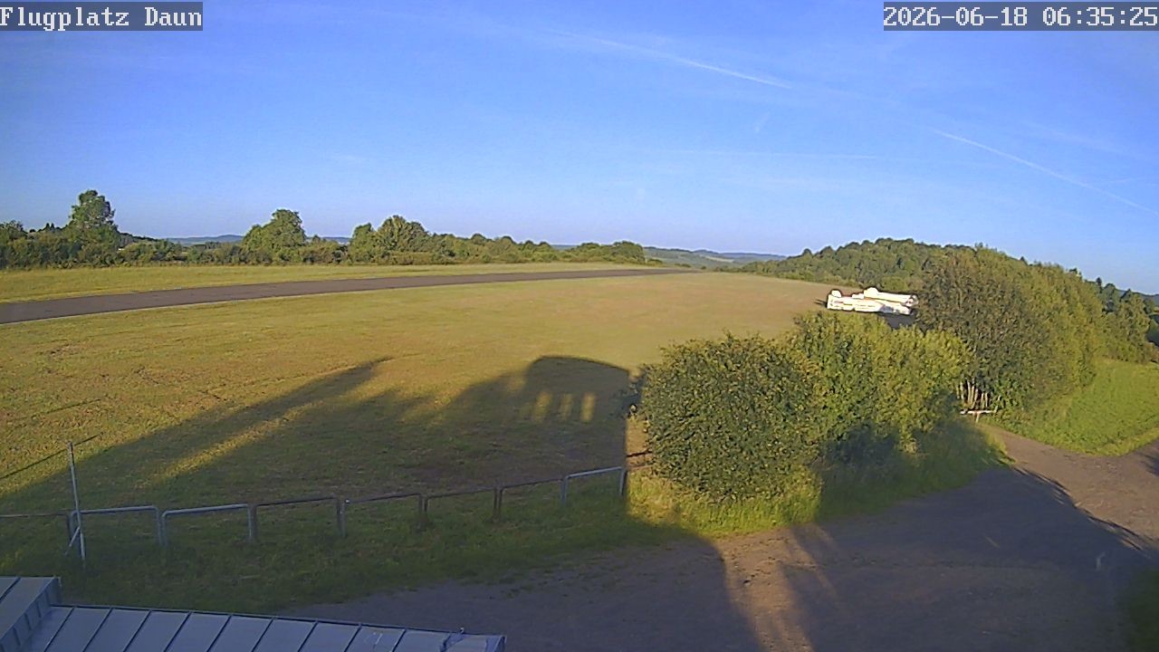 Archiv Foto Webcam Daun - Flugplatz