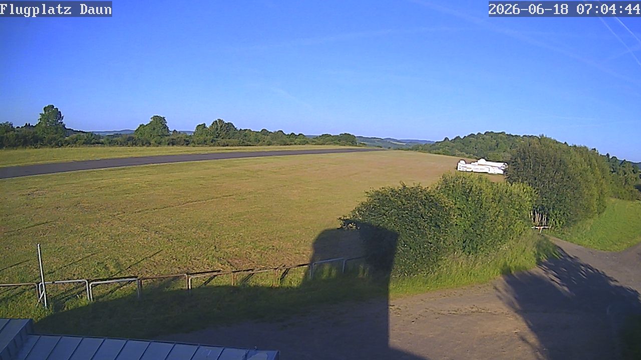 Archiv Foto Webcam Daun - Flugplatz