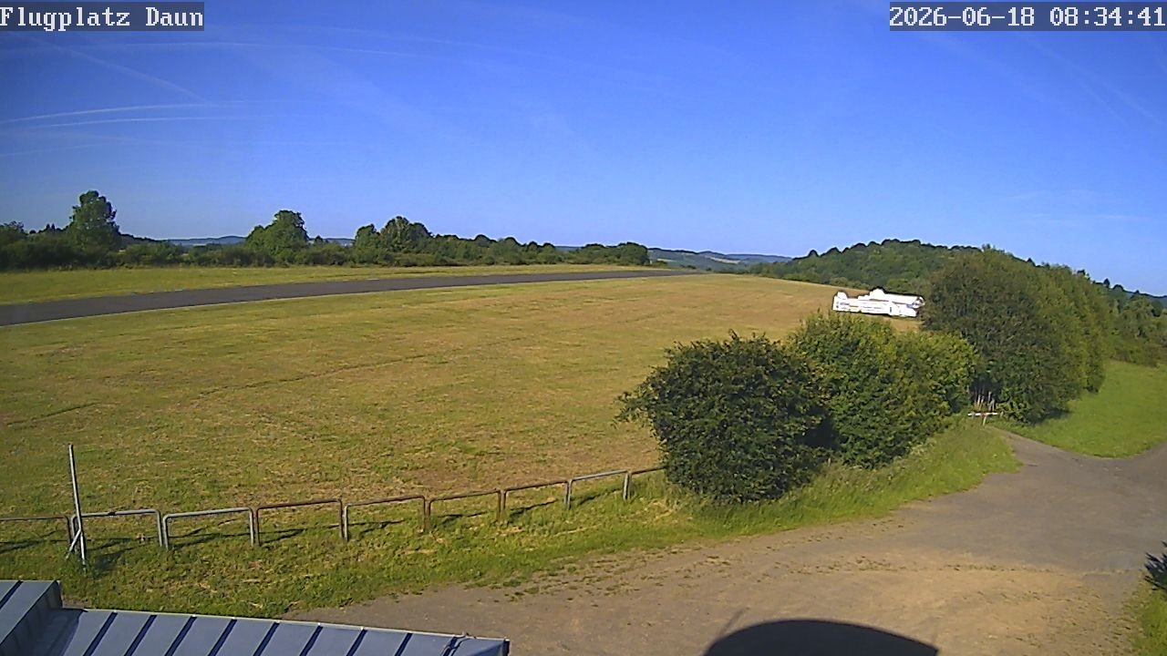 Archiv Foto Webcam Daun - Flugplatz
