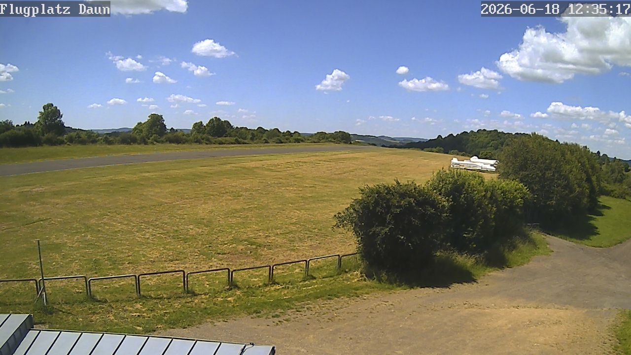 Archiv Foto Webcam Daun - Flugplatz