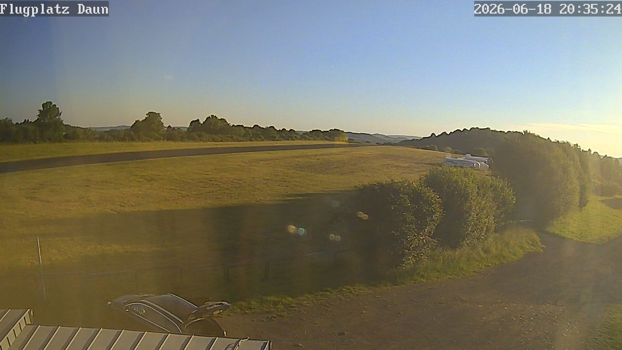 Archiv Foto Webcam Daun - Flugplatz