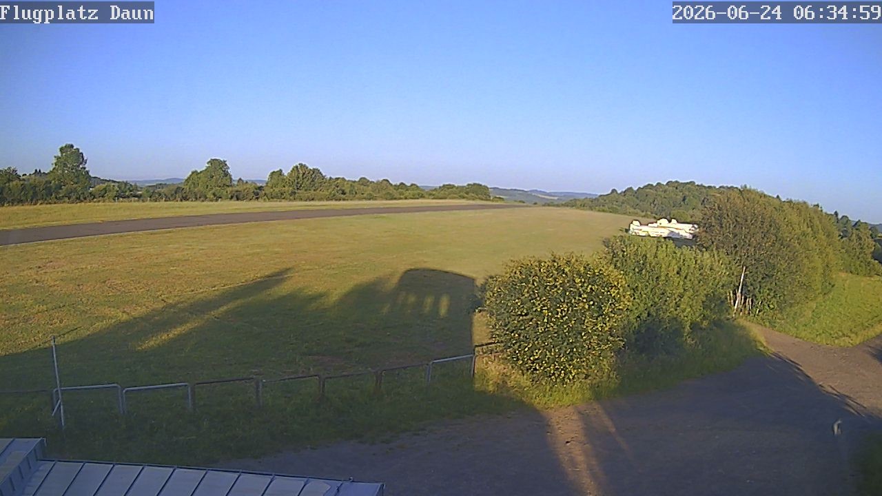Archived image Webcam Daun, Airfield