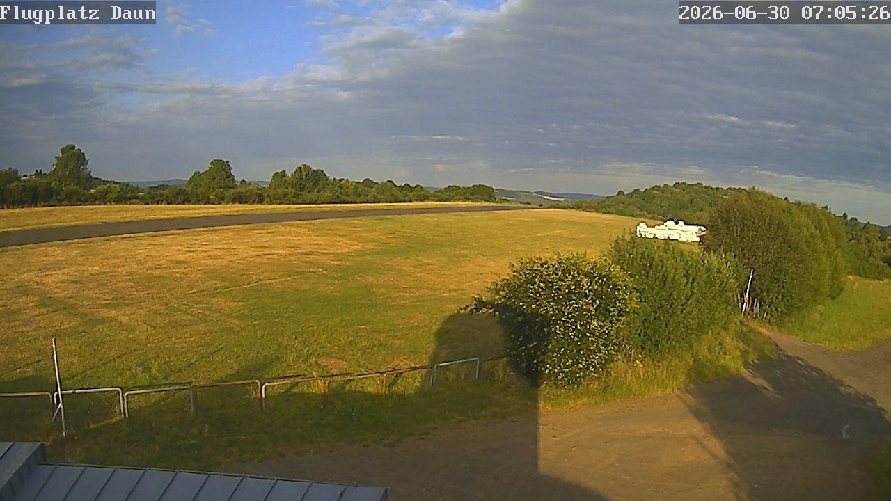 Archiv Foto Webcam Daun - Flugplatz