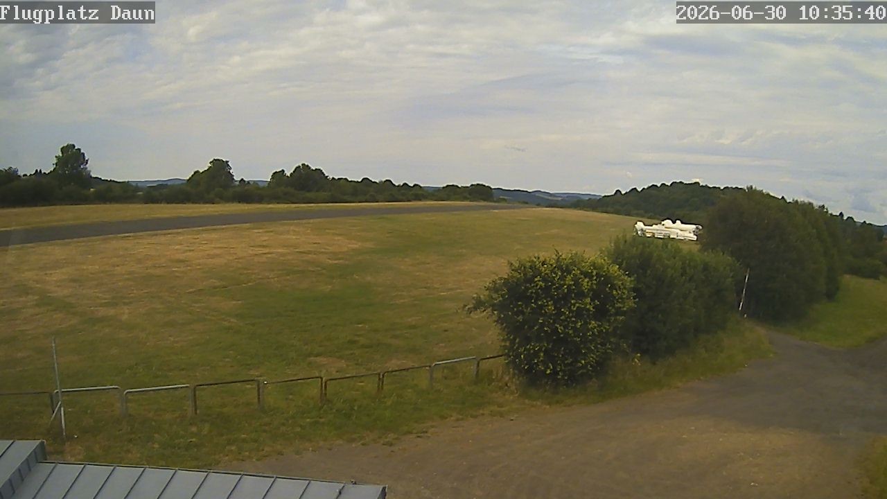 Archiv Foto Webcam Daun - Flugplatz