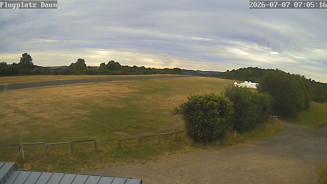 Archived image Webcam Daun, Airfield
