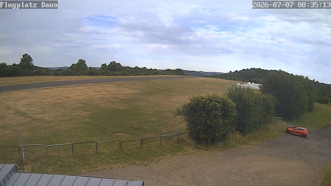 Archived image Webcam Daun, Airfield