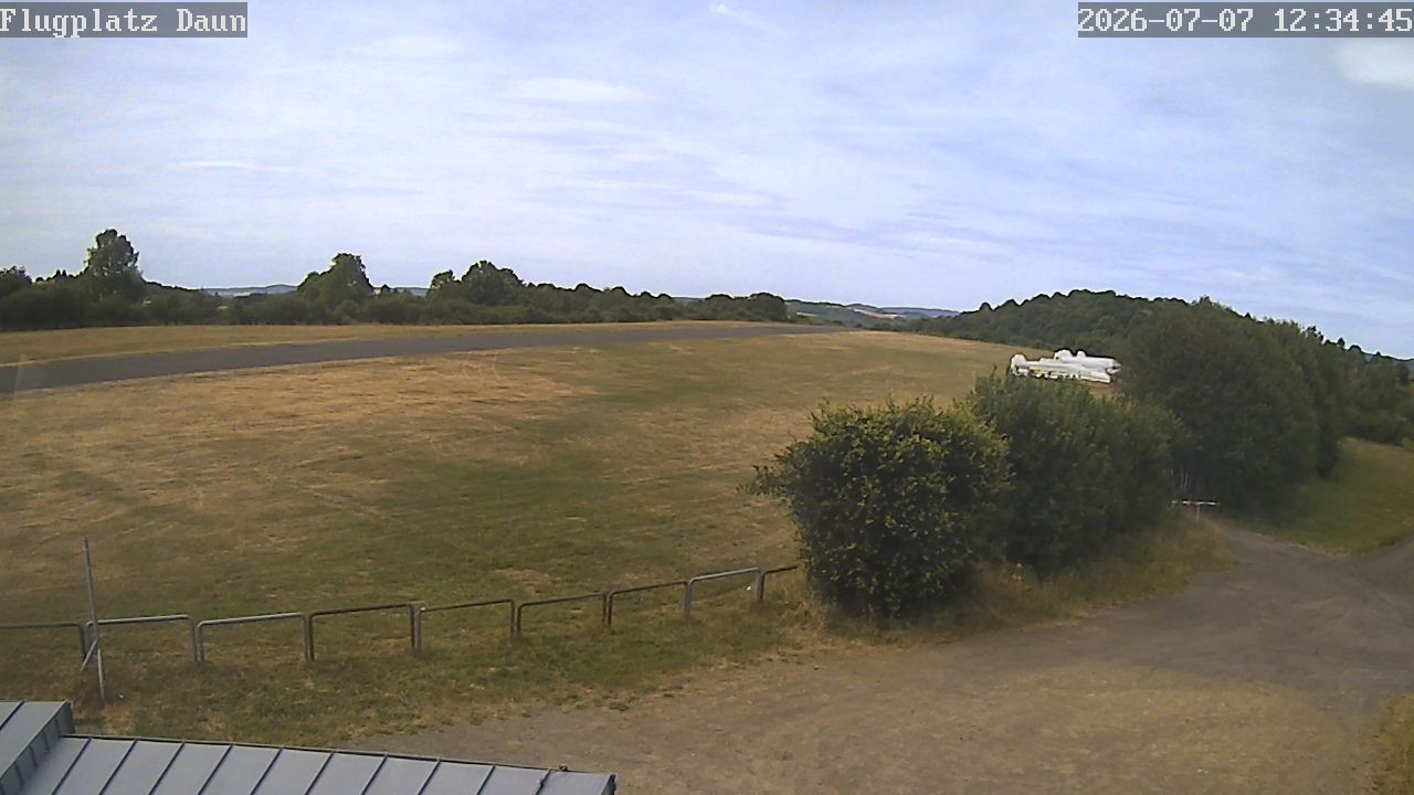 Archived image Webcam Daun, Airfield