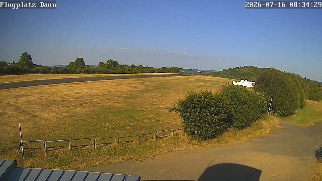 Archiv Foto Webcam Daun - Flugplatz