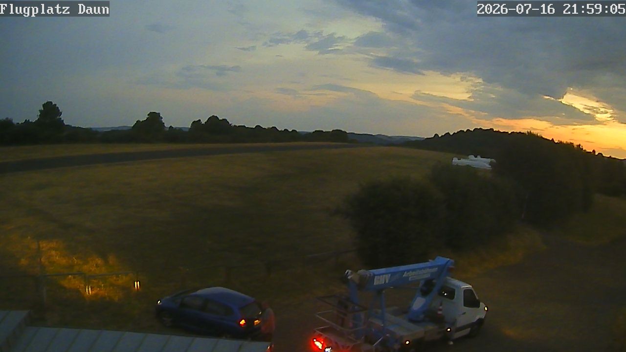 Archiv Foto Webcam Daun - Flugplatz